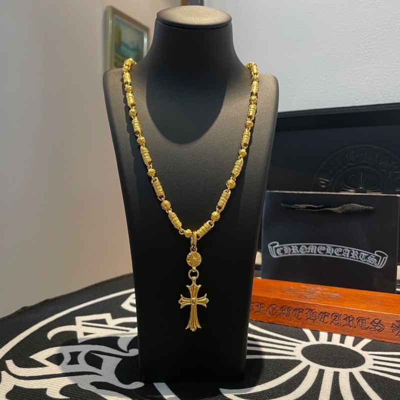Ch**me He**ts necklaces